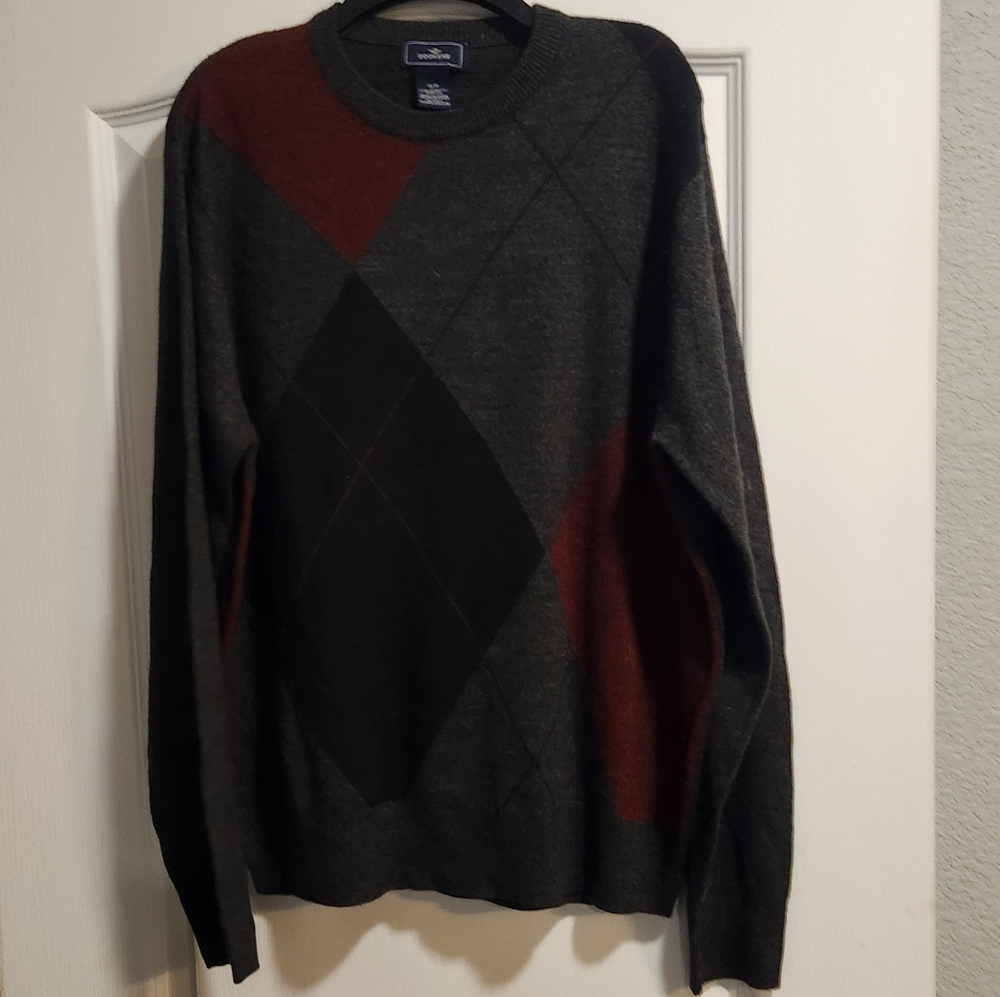 Dockers argyle print sweater black size small